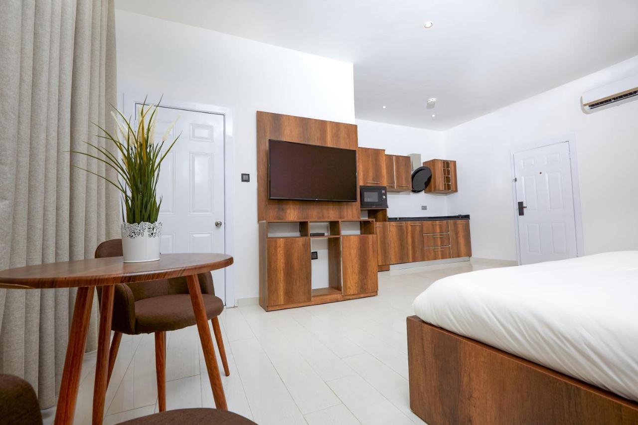 Maple Homes アクラ エクステリア 写真